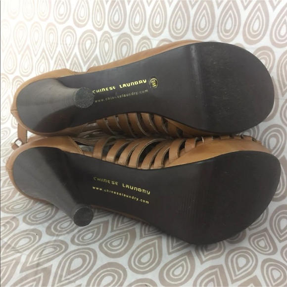 Chinese Laundry Platform Strappy Heels SZ 8 M S103 - Picture 8 of 8